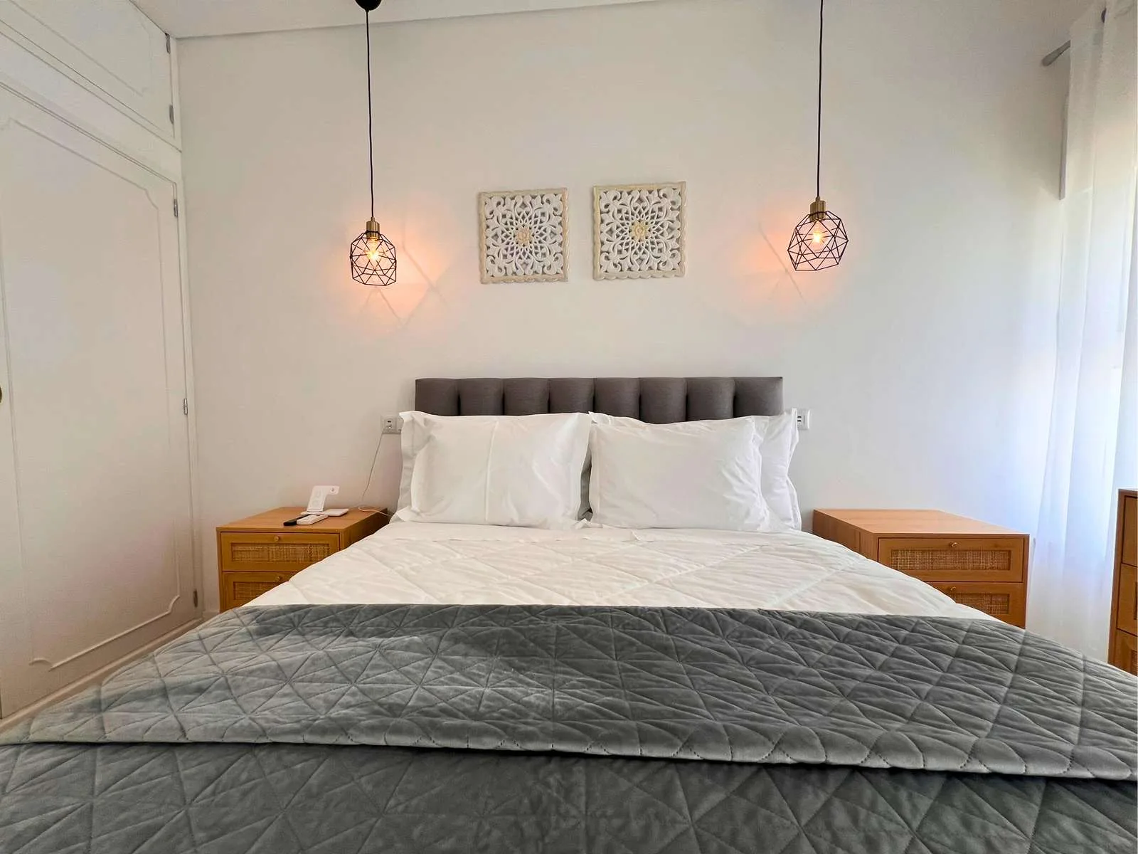 Timeless Beach V — interior 11